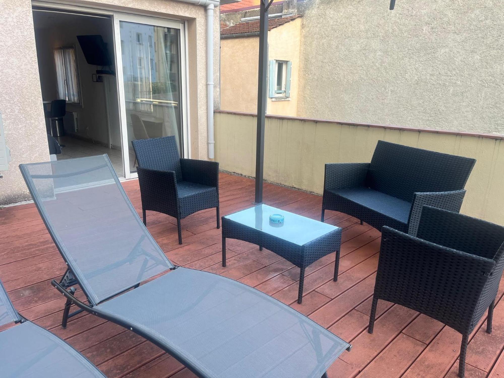 Studio Climatise Et Grande Terrasse Tarbes Centre Exterior foto
